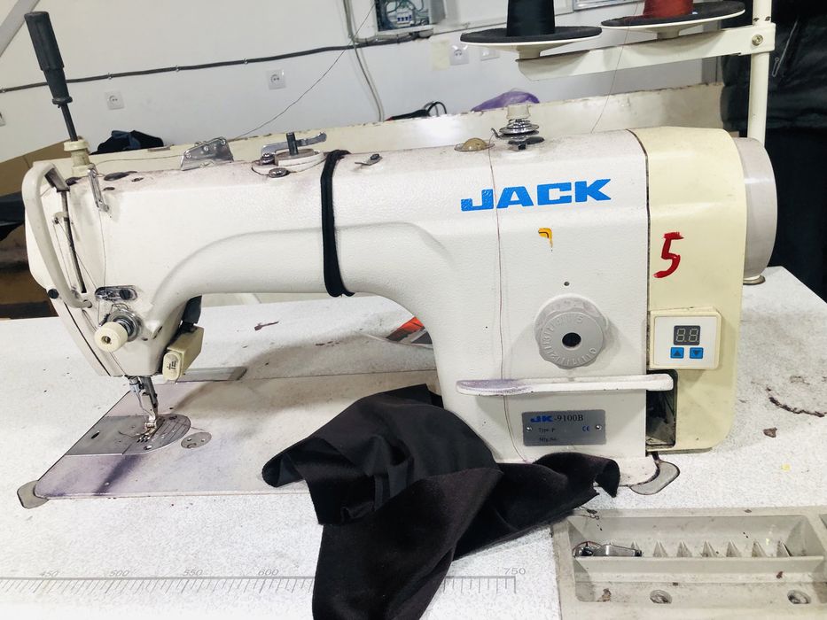 Jack tikuv mashinasi