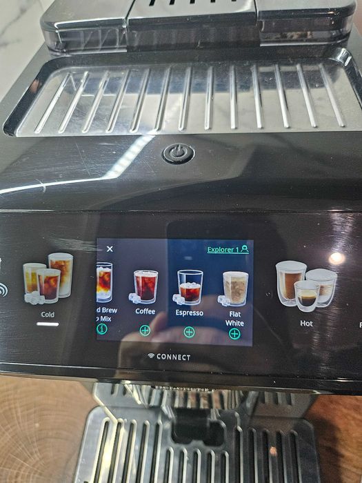 Кафеавтомат  Delonghi Eleta Explore