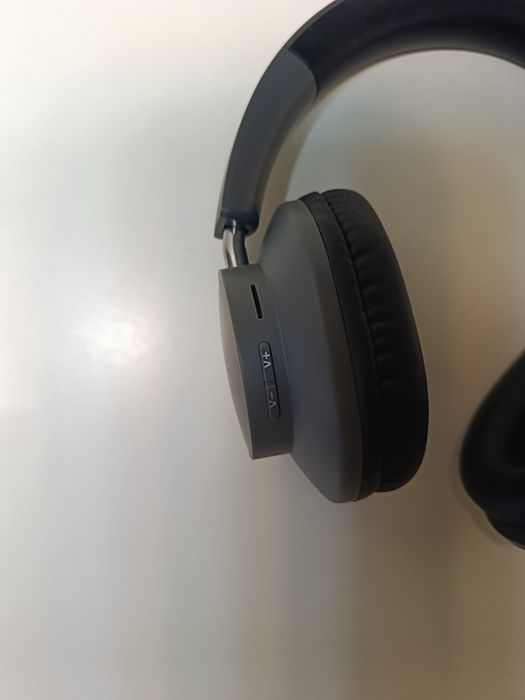 Продам наушники.