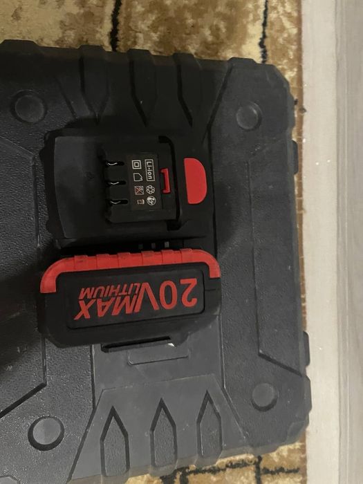 Продам шуруповерт