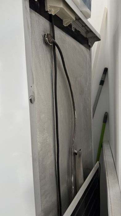 Витринный холодильник