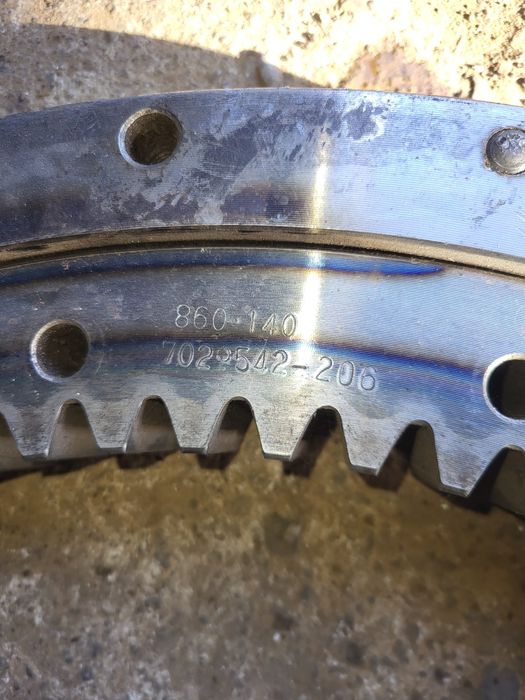 Vând Rulment rotativ escavator