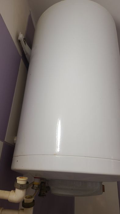 Vând boiler Tesy 100 l