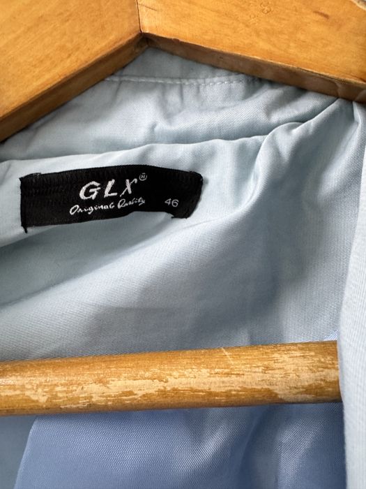 Продам тренч почти новый