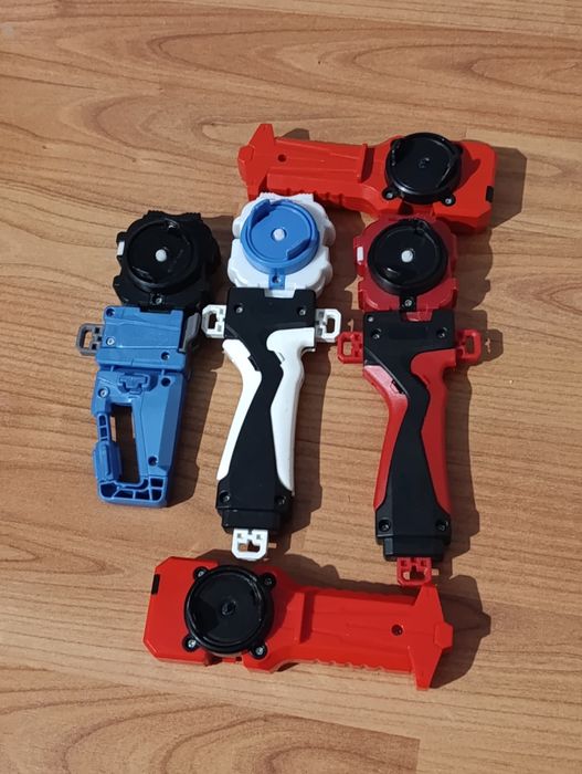 Продам бейблэйды