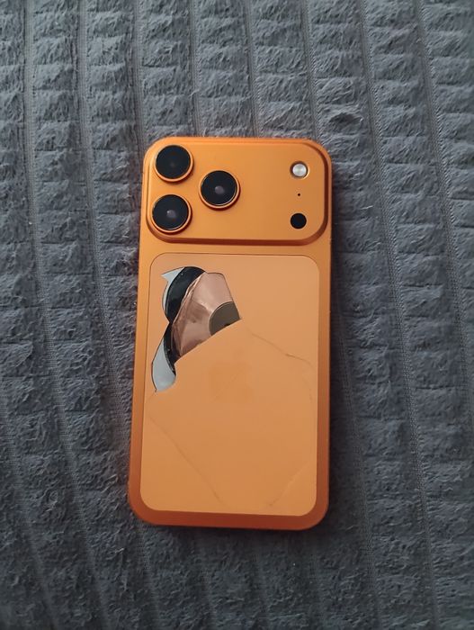 Продам iPhone 17 pro