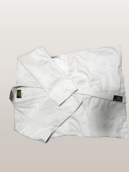 "Дзюдоги Mizuno 180 см – идеальное состояние!"