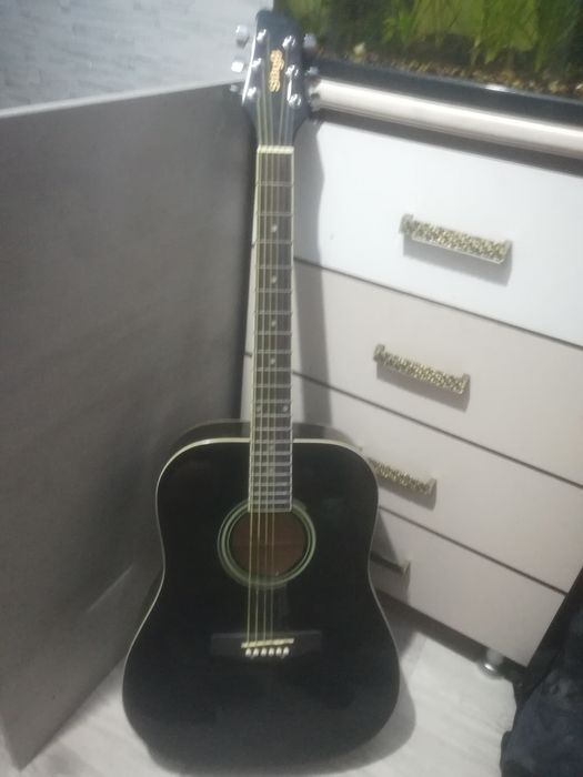 Гитара Акустическая + чехол