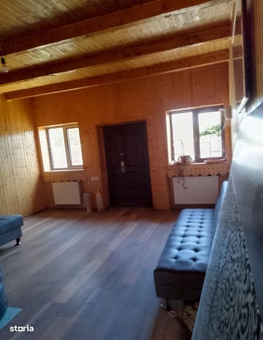 De Vanzare casa zona Cazasu