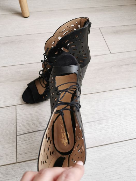 Летни боти Дарис Daris