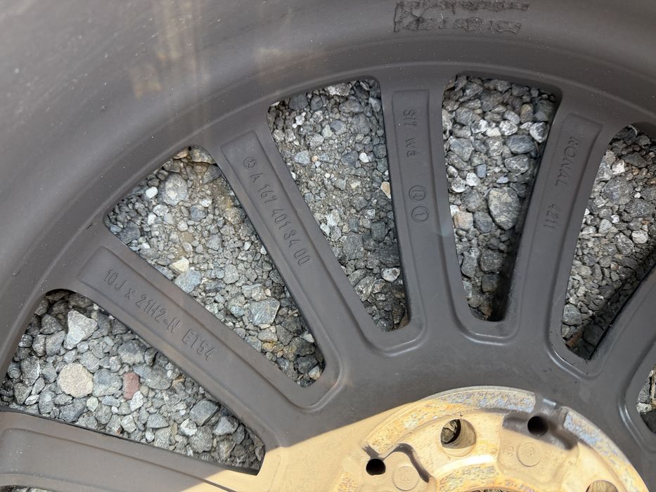 Мерцедес ГЛЕ АМГ Джанти 21 с нови гуми Continental 2025г