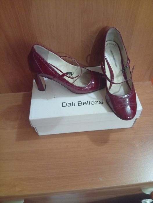 Женская обувь . Размер 37