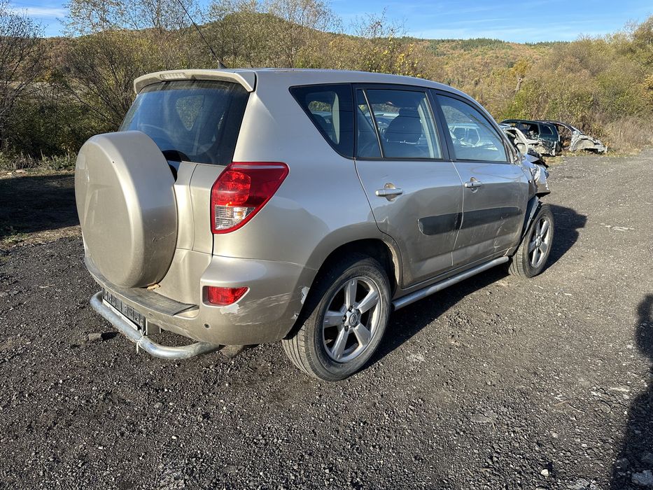 Toyota Rav4 Тойота Рав4 2.0 vvti 152 кс автоматик На части!