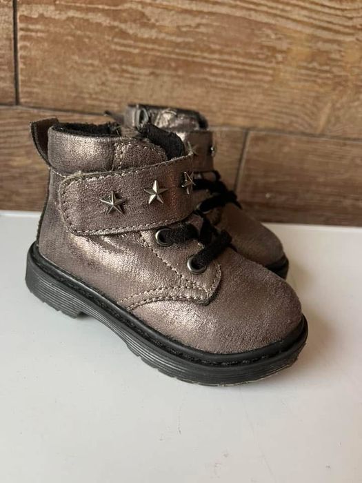 Детски боти размер 20