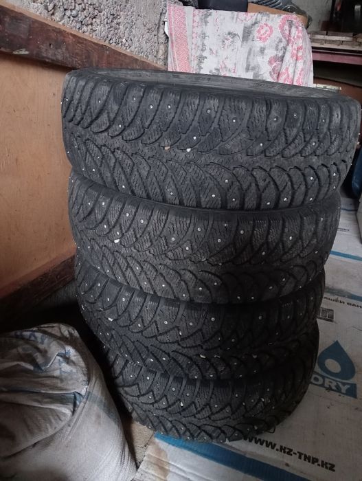 Зимние шипованные шины