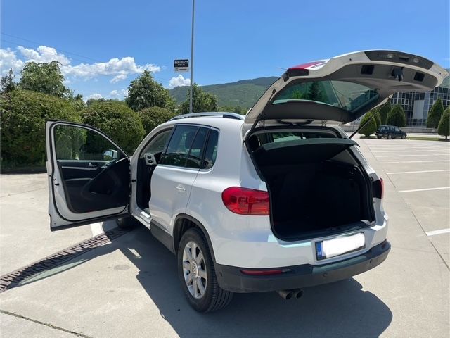 VW Tiguan 2011 , 2.0d , 140кс