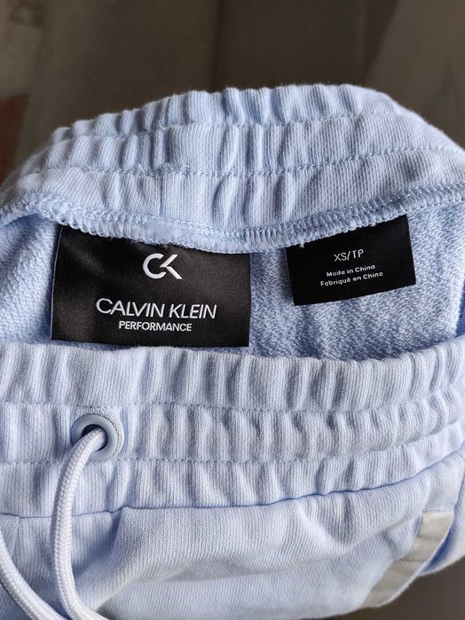 Оригинално Спортно долнище унисекс Келвин Клайн Calvin Klain светло синьо