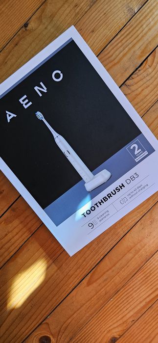 Електрическа четка за зъби AENO
