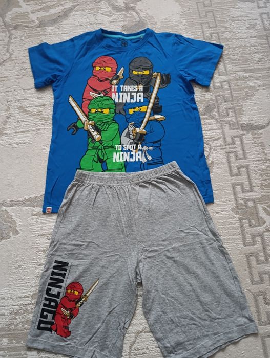 Продам костюм на мальчика