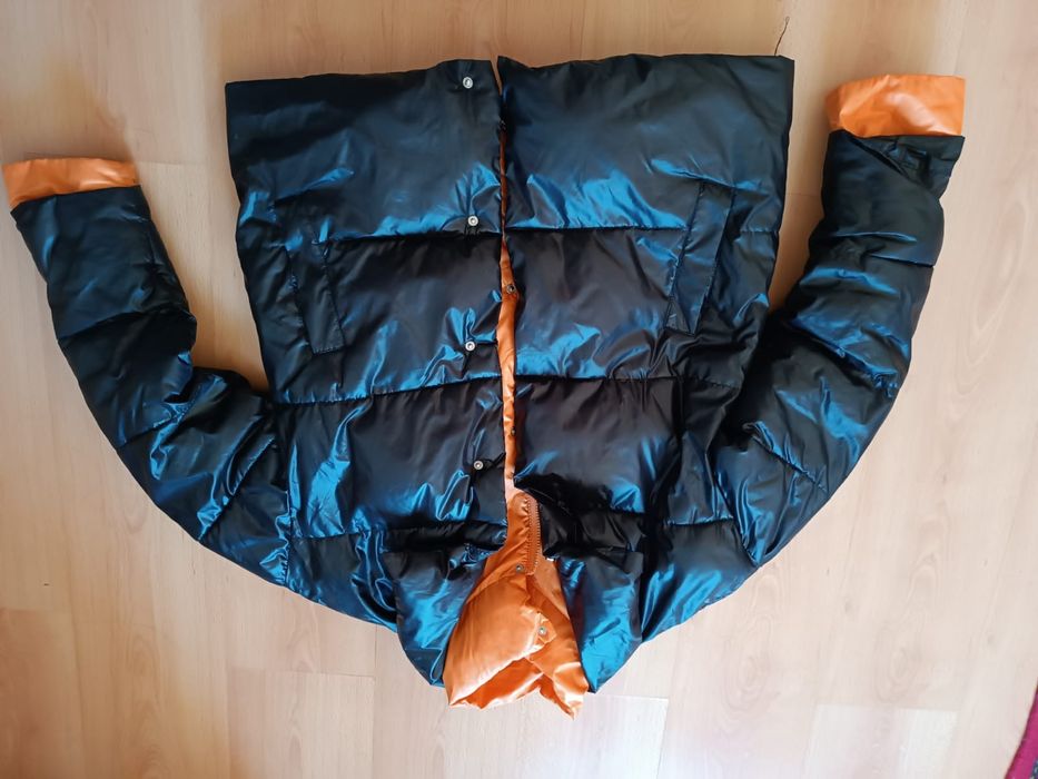 Продаю осеннюю куртку