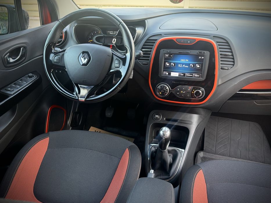 Renault Captur 1.5 diesel Manual - Navi / Led - Foarte frumos