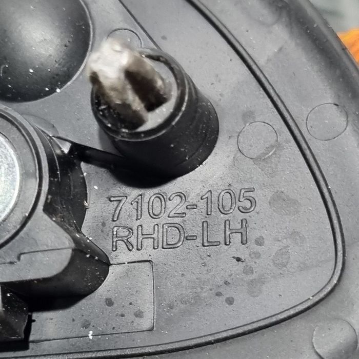 Oglinda stanga Suzuki SX4 S - Cross II 2013 - 2016 4 Usi Alb ZNL (1410) Cu rabatare ...