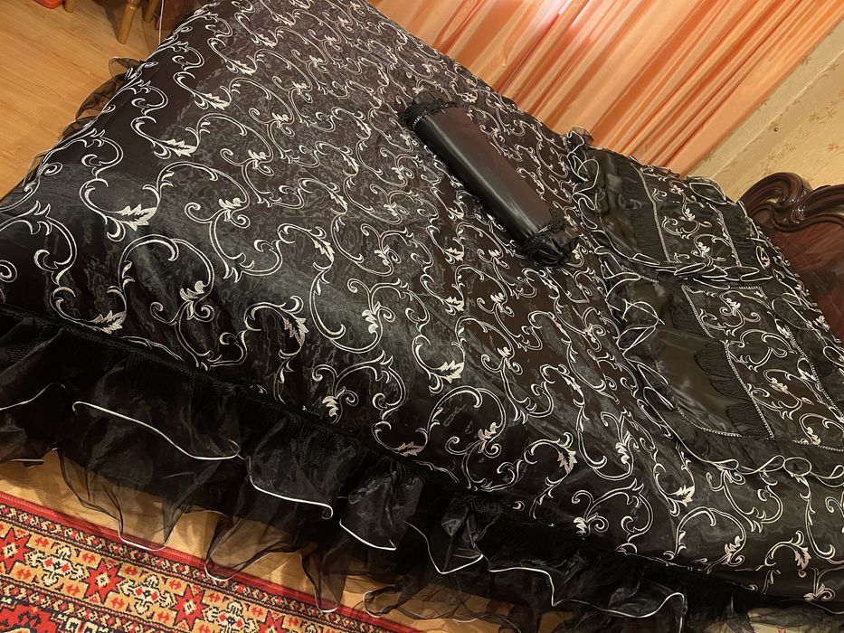 Продам шикарное турецкое покрывало комплект
