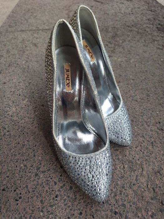 Официални обувки