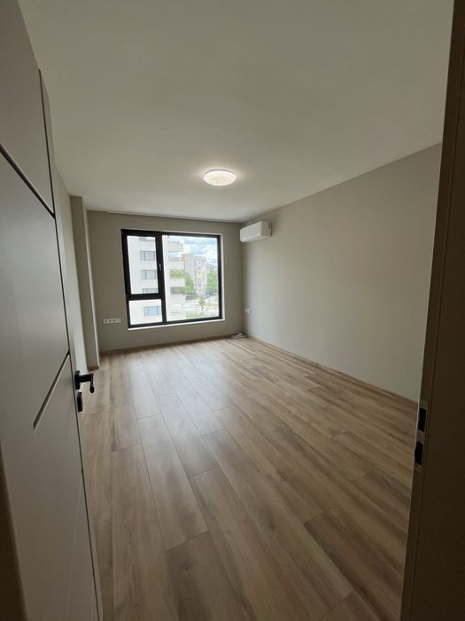 Продава се Тристаен апартамент в Пловдив, Христо Смирненски - 140 кв.м за 2500 €/кв.м - Снимка #10