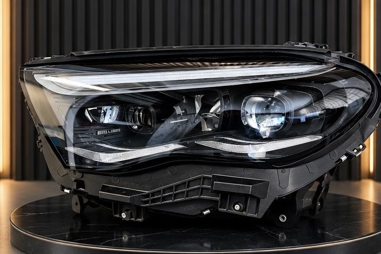 Ляв фар за Mercedes W214 digital light