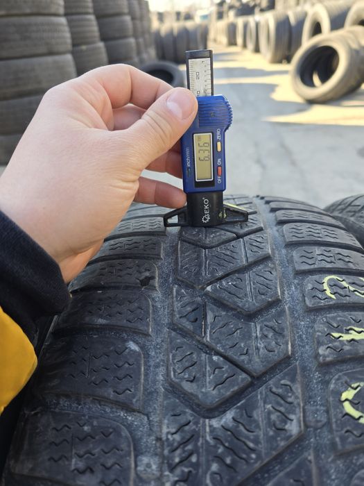 Anvelope de iarna 215-55r17 Pirelli