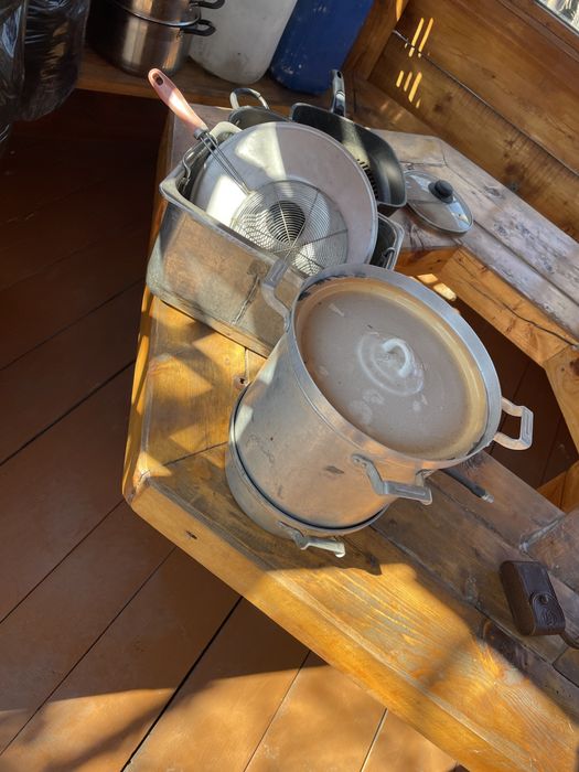 Срочно продаю посуды кастрюля кастрюли