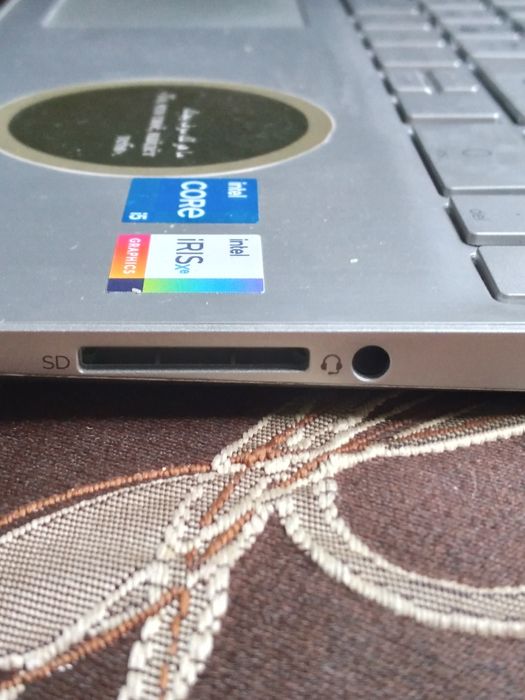 HP 15s i5 11-avlod noutbook- zõr holatda.