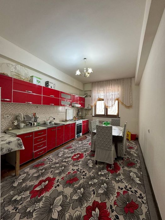 Продажа 
новастрока нурафшон куча чигатой
3 хона 3 етаж 5 етажл