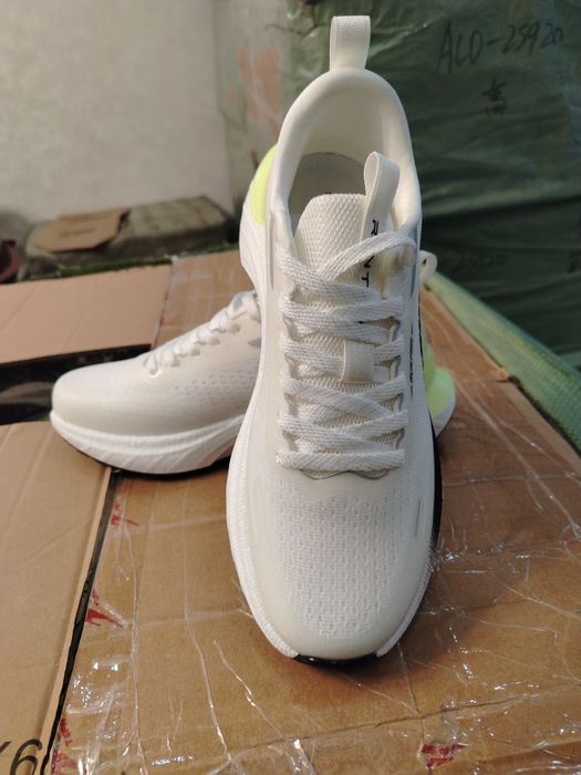 Xitoydan kelgan yangi 34 razmerdan 45 razmergacha bor shoshilib qoling