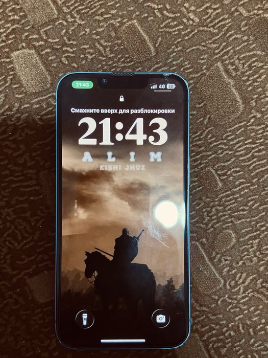 Продам iPhone 13 синий