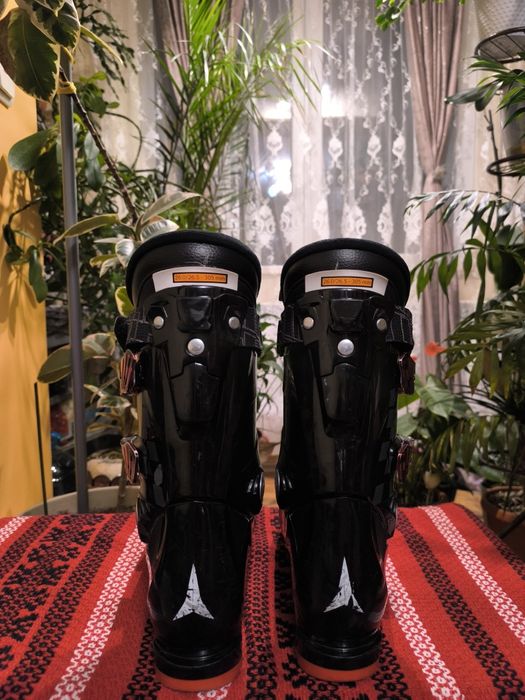 Clăpari Atomic mărimea 40 - 41