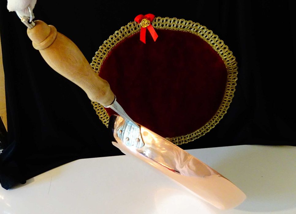 Швейцарски меден тиган за риба,маркиран.