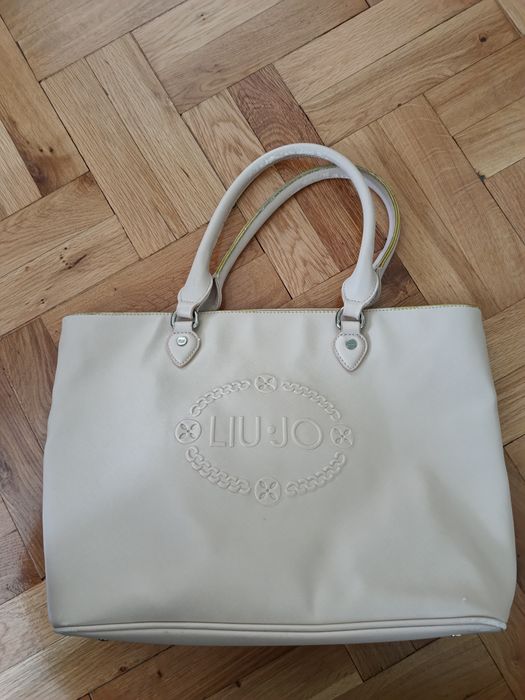 Чанти Tommy Hilfiger и Liu jo