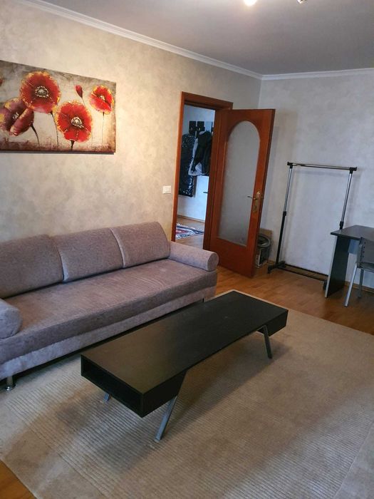 Inchiriez apartament cu doua camere