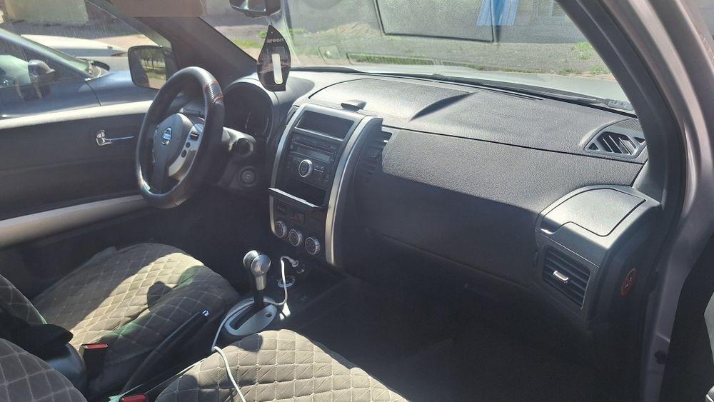Продаю Nissan x-trail