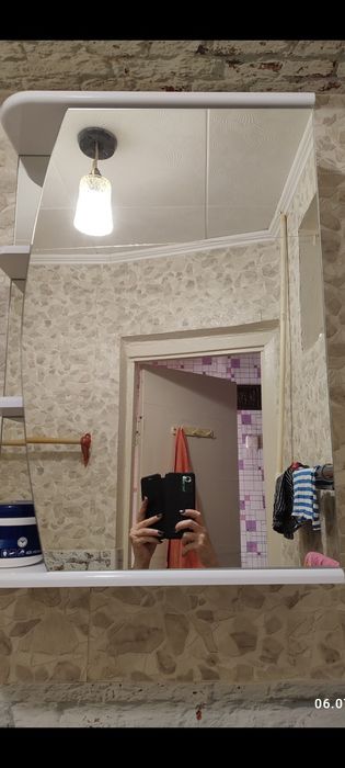 Зеркальный шкаф для хранения