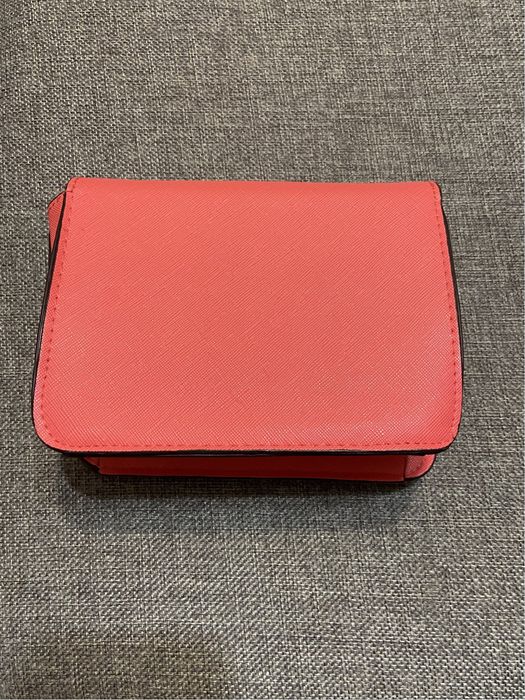 Bershka малка розова чанта