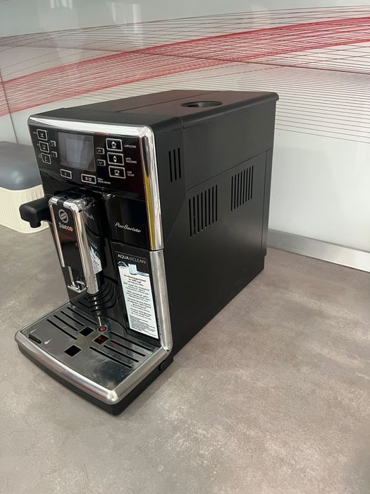 Aparat de cafea Saeco
