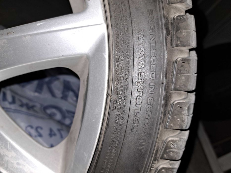 Продавам летни джанти с гуми 18-ки