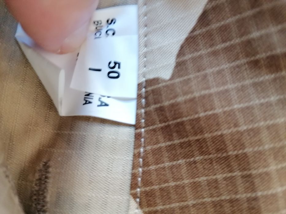 Pantaloni și tricou