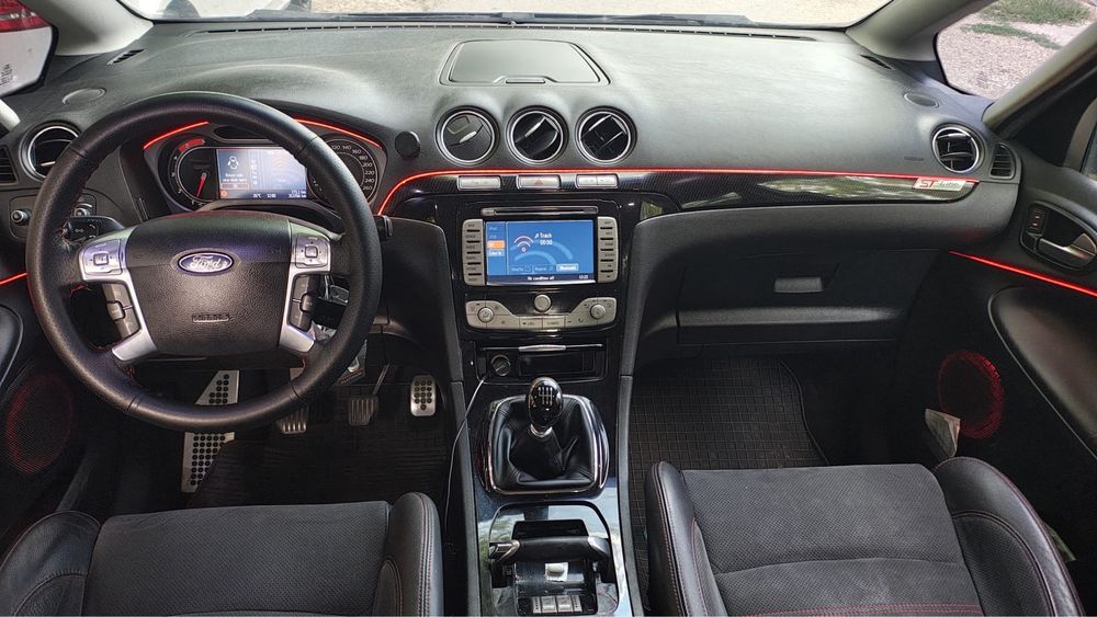 Ford S-Max ST Titanium