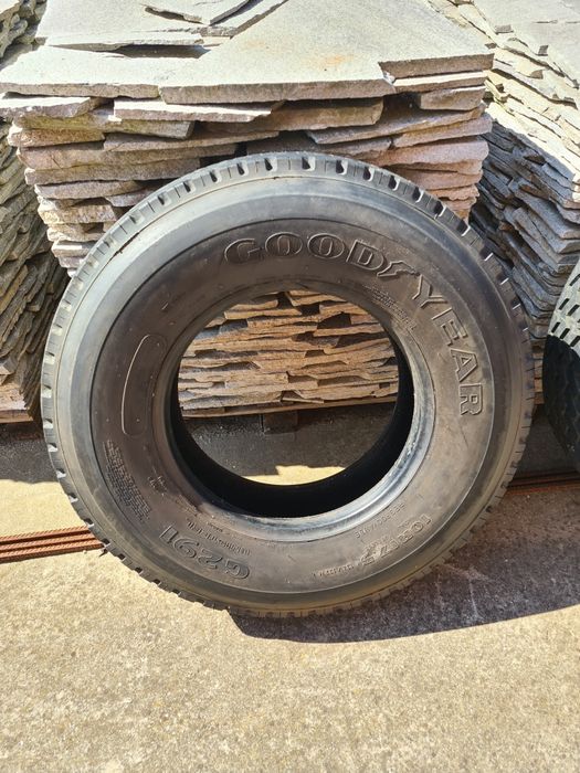 Нови гуми 10 R 17.5 132 М