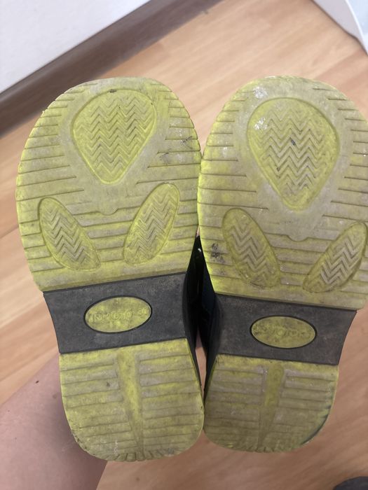 Кроссовки, ботинки   3000 тнг размер 30