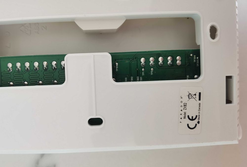 Sistem de alarma Paradox